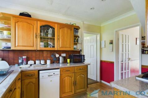 CAM02145G0-PR0024...