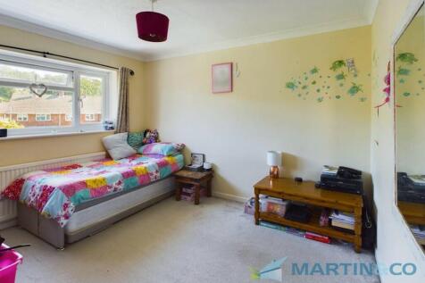 CAM02145G0-PR0024...