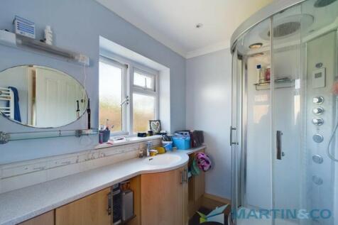 CAM02145G0-PR0024...