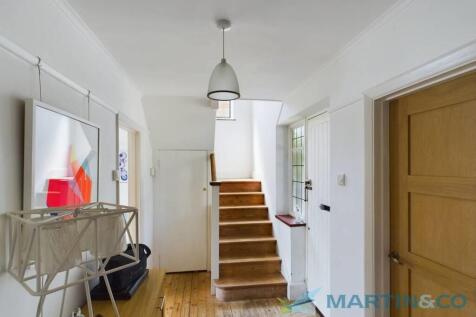 CAM02145G0-PR0016...