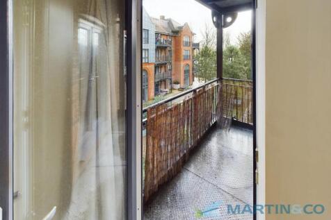 CAM02145G0-PR0044...