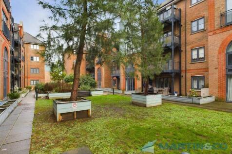 CAM02145G0-PR0044...