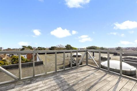 Grand Avenue, Wellington Court 12-028.JPG