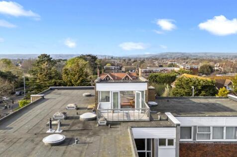 Grand Avenue, Wellington Court 12-002.JPG