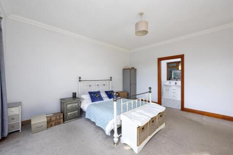 Links Road, Lyne House-013.JPG
