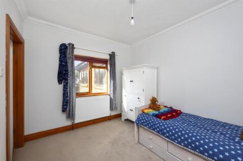 Links Road, Lyne House-004.JPG