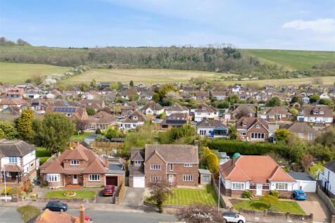 Cissbury Drive, 8-004.jpg