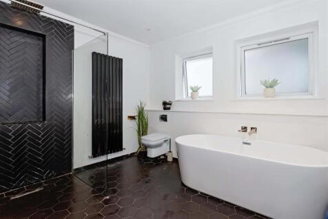 Chesswood Road_28.jpg