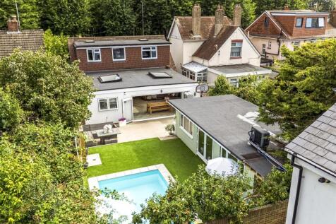 Chesswood Road, 9_006.JPG