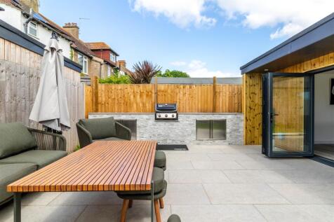 Brighton Road-02.jpg