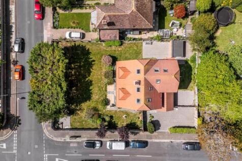 St Valerie Road, 19-027.jpg