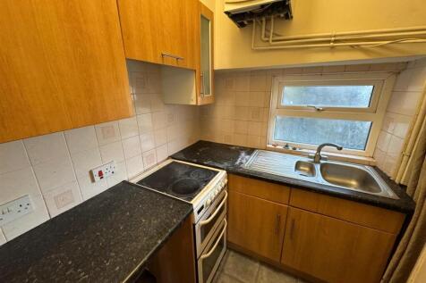 Kitchen 1.jpg