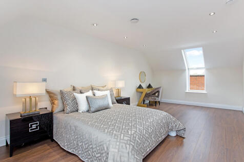 Show Apartment Bedroom