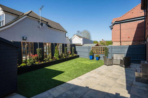 Plot 4 Garden