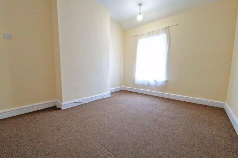 Front bedroom