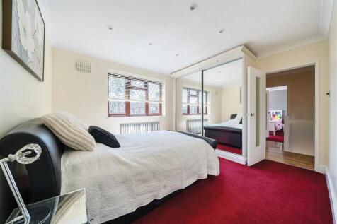 Bedroom (Main).jpg