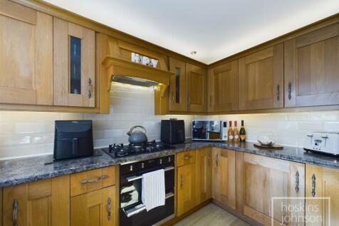 Living/Kitchen Area