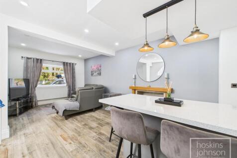 Living/Dining Area