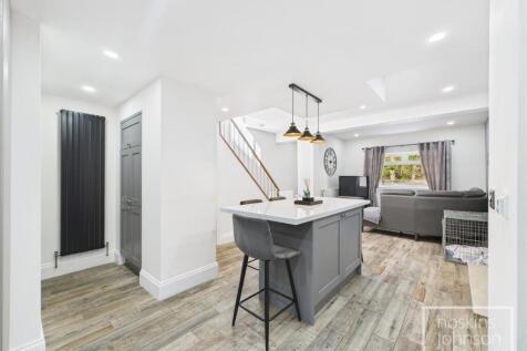 Living/Dining Area
