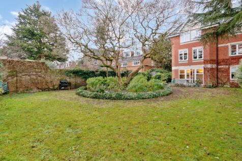 Flat 2 83-85 Barrowgate Road Ph3.jpg