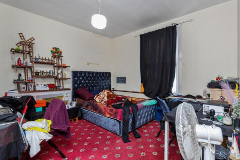 656 - 666 Romford Road, Manor Park, London E12 5AQ