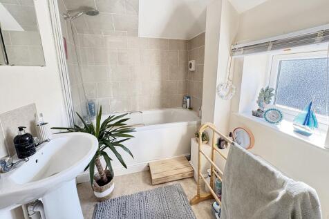 2a Abbey Park Road, Grimsby, North East Lincs, DN32 0HR