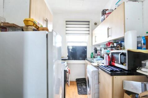 160 Heath Park Road, Gidea Park, Romford, Essex, RM2 5XL