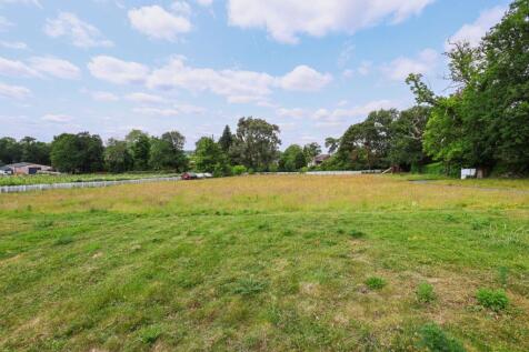 Svetlanas, St. Anns Hill Road, Chertsey, Surrey, KT16 9NN