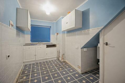 Flat 1 Woodglen, Bishopsford Road, Morden, SM4 6AW