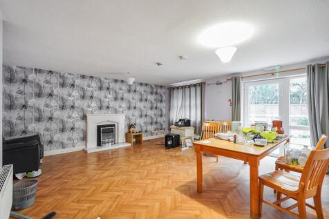 72 Sinfin Avenue, Shelton Lock, Derby, DE24 9EZ