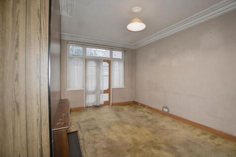 2 Dobell Road, Eltham, London SE9 1HE