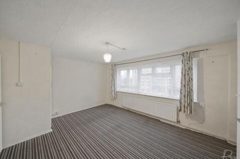 19 Warwick Court, Newmarket Avenue, Northolt UB5 4ET