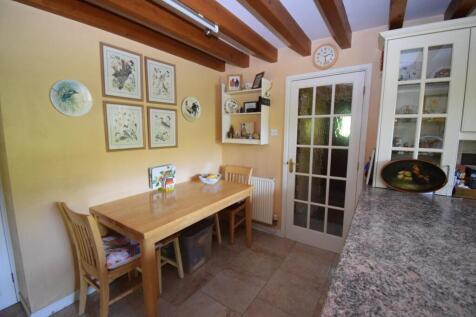 Kitchen / Breakfast Room