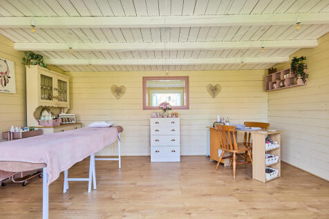 Edward Knight 202...