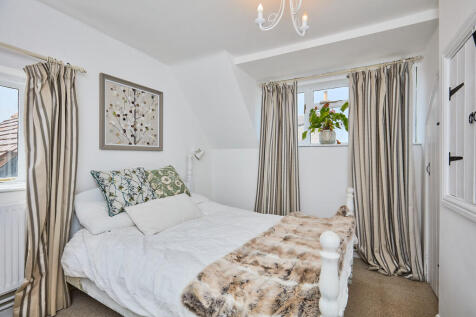 Edward Knight 202...