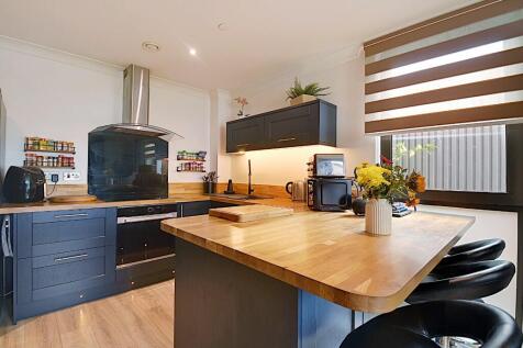 Kitchen (a)