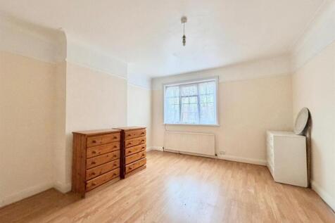 WhatsApp Image 2025-10-22 at 11.40.43_04155dd4.jpg