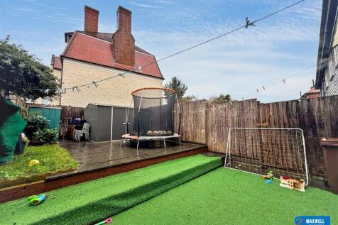 WhatsApp Image 2025-12-18 at 13.56.49 (2).jpg