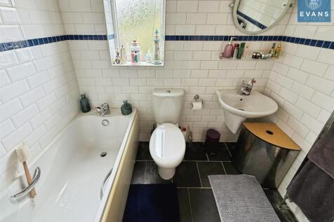 Refitted Family Bathroom