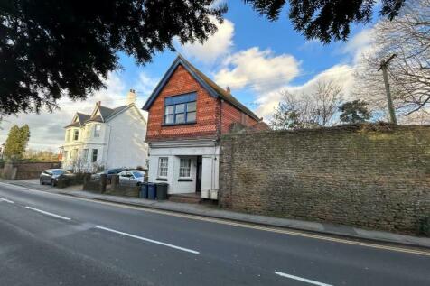 Flats to clearance rent in bramley