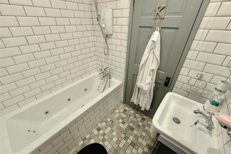 Ground Floor Bathroom