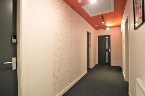 Flat 1 corridor decor.JPG