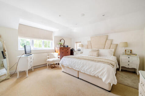 1327648-27-687f5f...