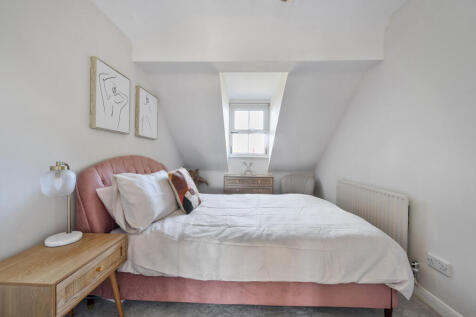 1357872-12-68d558...