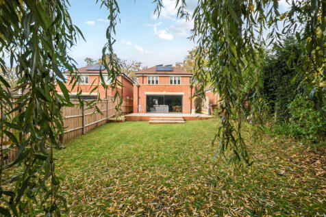 1371712-6-68f8a52...