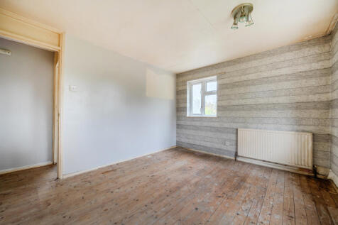 1370940-8-6904c03...