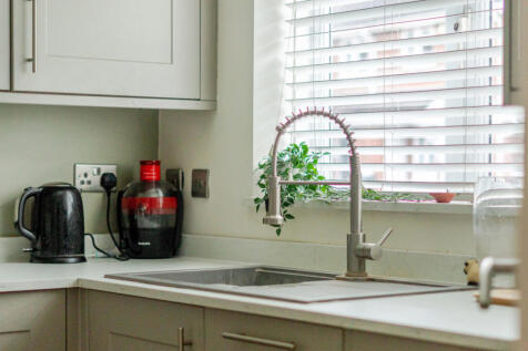 1375606-6-691217a...