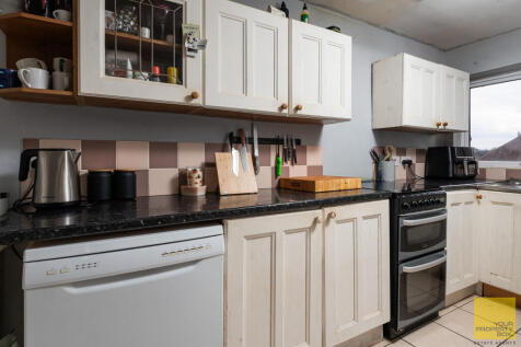 34 Bromwich Road0046