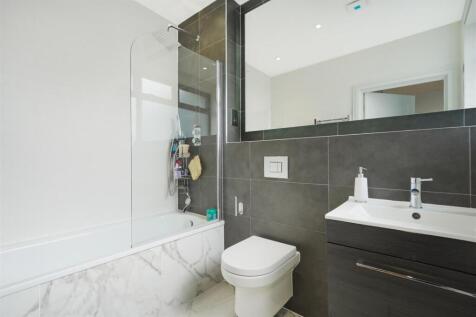 Flat 17, 706 High Road - KWLa2Qby2Pnf3csFWBJV.jpg