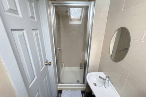 Bedroom Two Ensuite